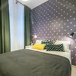 Nela 4*