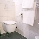 Nela Сплит