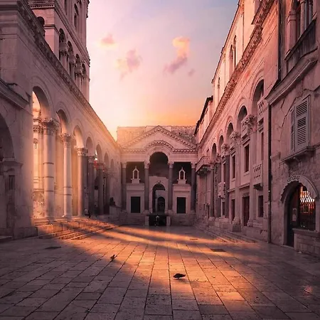 Nela Pensionat Split